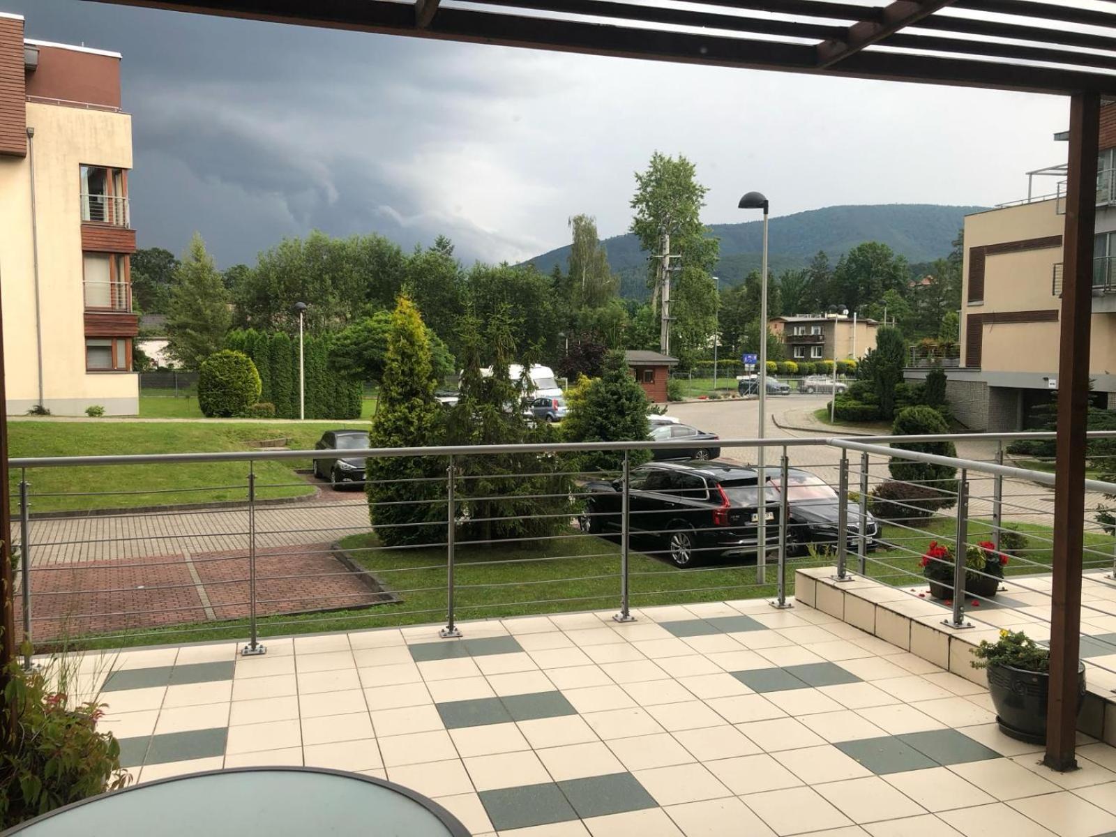 Apartament Z Widokiem Na Czantorie W Zeta Park Ustroń Buitenkant foto